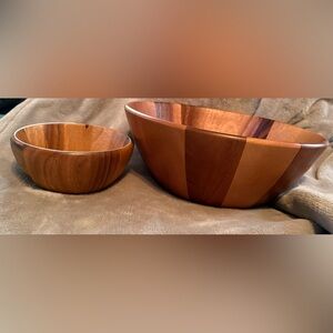 Lipper International Acacia Bowls Large and Small Wooden Lot of 2